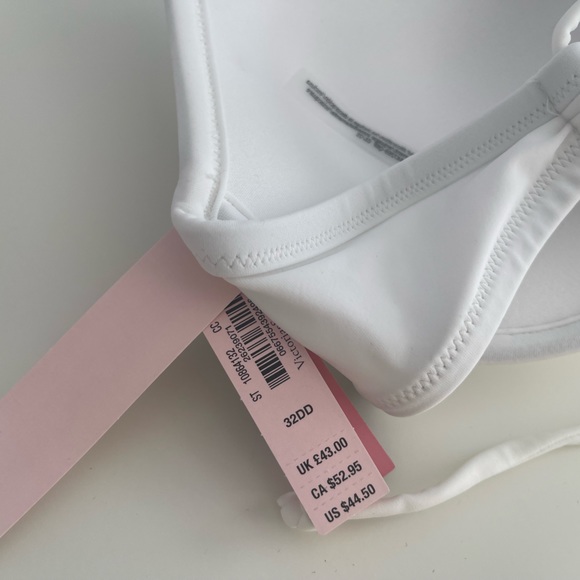 Victorias Secret swim top - Picture 2 of 3